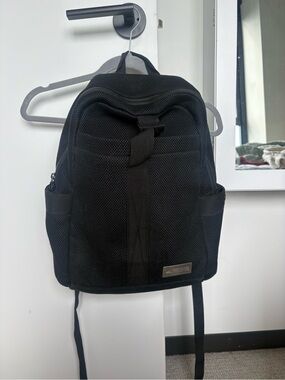 Adidas Unisex Black Mesh Everyday Backpack